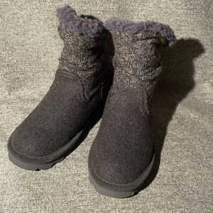 BearPaw Shaft Slouchy Grey Boots. NWT